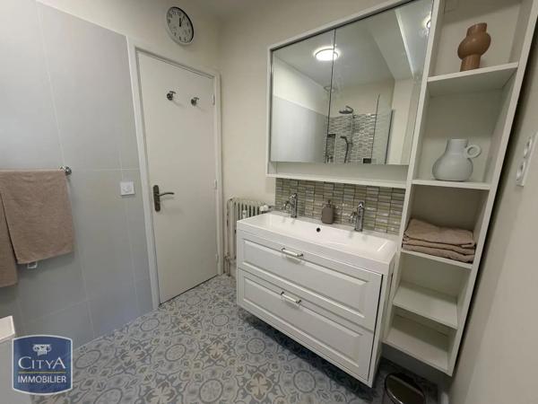 Appartement à louer 2 pièces 55.17m² Nice (06000)
