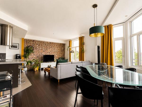 Vente Appartement 82m2 - 2 chambre(s) - Marcq en Baroeul, Croisé Laroche • Réf. VA27381