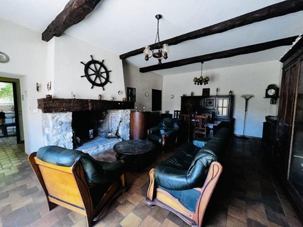 Maison à vendre |  Tonneins |  5 pièces | 192 m²