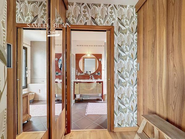 Profession libérale, Gîte, commerces et écoles.