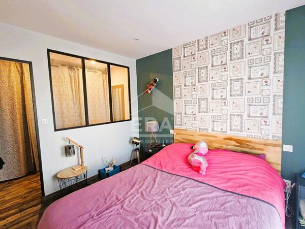 Maison familiale moderne 4 chambres avec jardin et terrasse bois