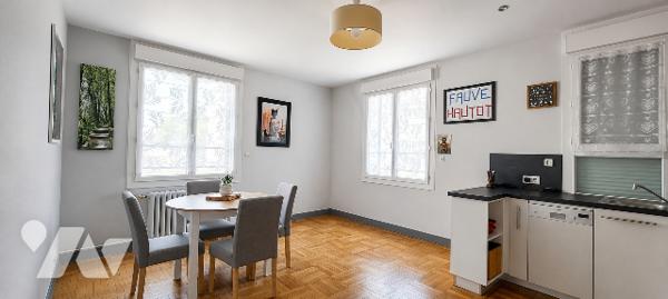 SAINT-LÔ CENTRE-VILLE - APPT. T3 64 M²