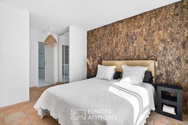 Bastide provençale avec piscine dans un écrin de nature