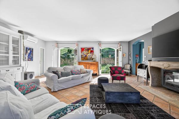 Bastide provençale avec piscine dans un écrin de nature