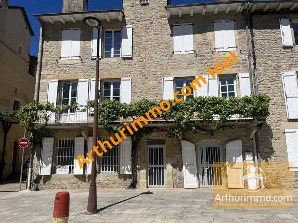 Location                                                      Local commercial
                        
                     5 pièces                      88 m2                     à Marvejols