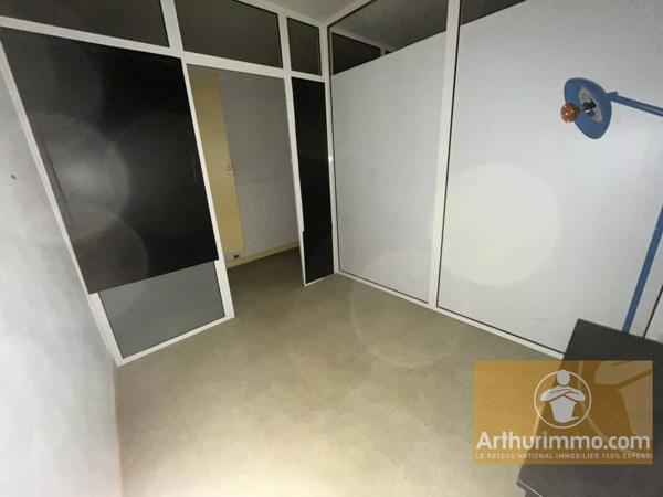Location                                                      Local commercial
                        
                     5 pièces                      88 m2                     à Marvejols