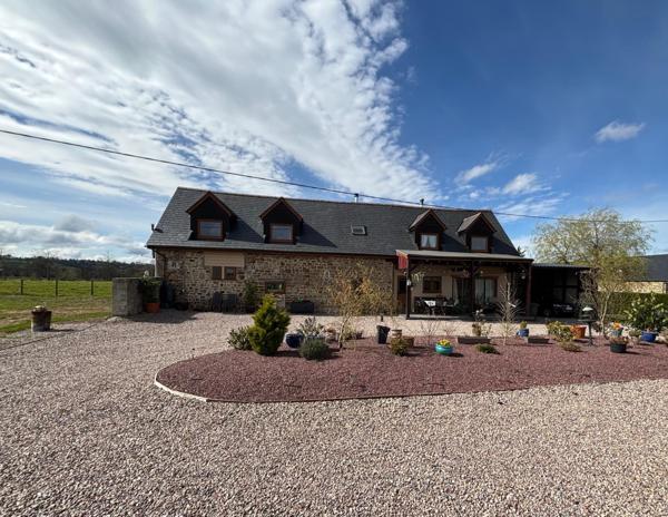 Longère extrêmement spacieuse, entièrement rénovée