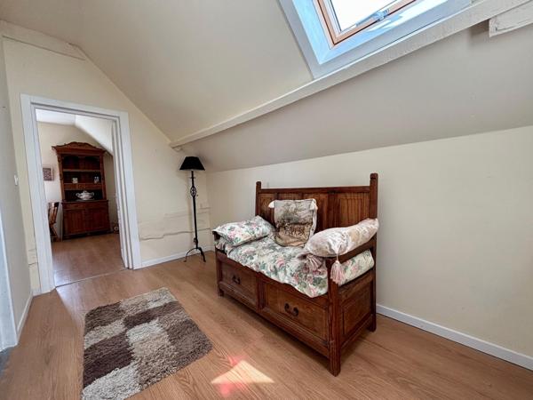 Longère extrêmement spacieuse, entièrement rénovée