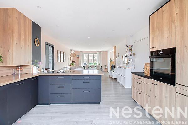 A VENDRE Appartement 77m² refait à neuf avec terrasse et stationnement