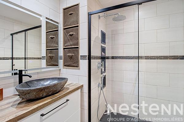 A VENDRE Appartement 77m² refait à neuf avec terrasse et stationnement