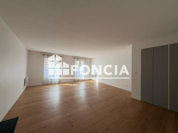 Location Appartement 3 pièces 75.04 m² - 4 RUE EMMANUEL BROUSSE Perpignan 66100