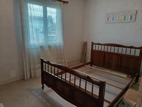 Au calme, maison de plain-pied, deux chambres, jardin