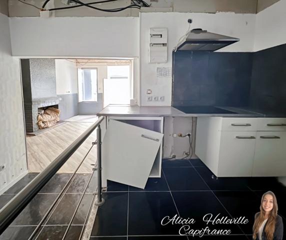 Maison de Village T5 à Rénover à 4km des plages