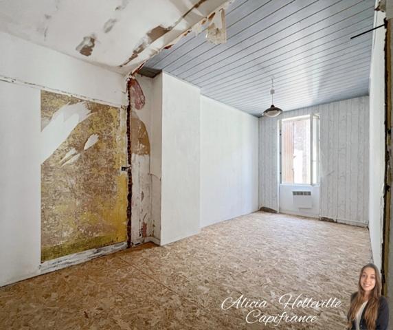 Maison de Village T5 à Rénover à 4km des plages