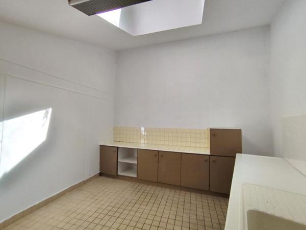 22000 Saint-Brieuc : Local commercial ou d'activité