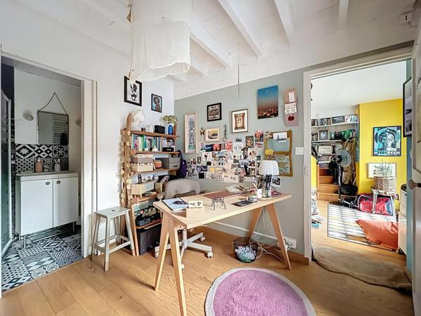 Hyper-centre, 9 pièces