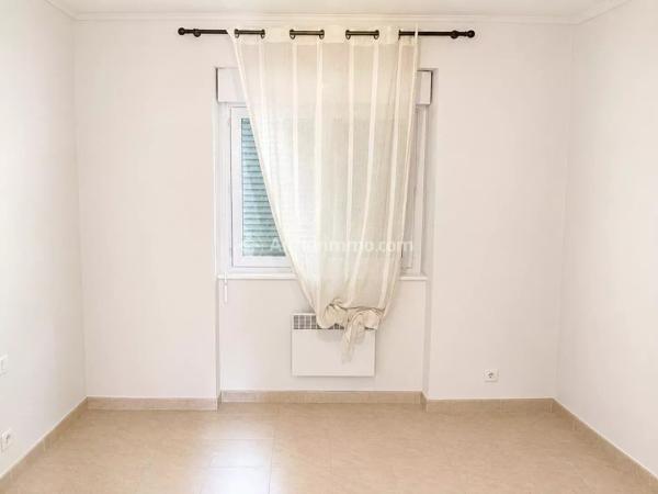 Vente                                                      Appartement
                        
                     2 pièces                      34 m2                     à Castres