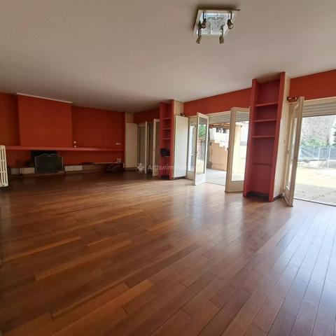 Location                                                      Maison
                        
                     6 pièces                      179 m2                     à Carmaux