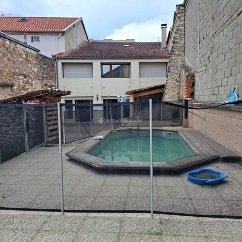 Location                                                      Maison
                        
                     6 pièces                      179 m2                     à Carmaux