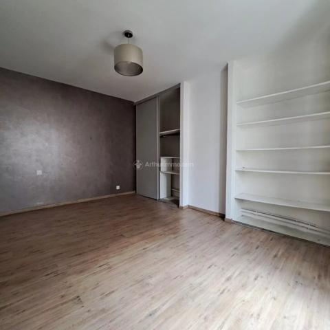 Location                                                      Maison
                        
                     6 pièces                      179 m2                     à Carmaux