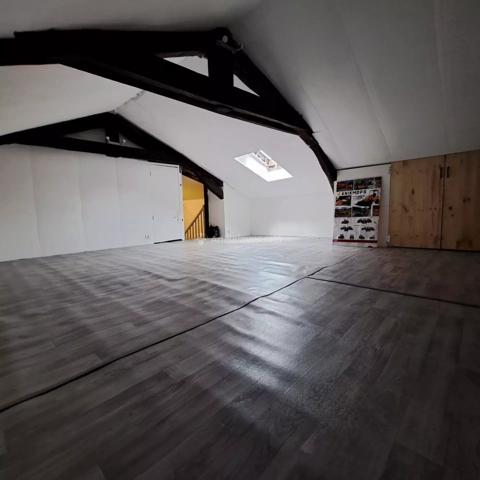 Location                                                      Maison
                        
                     6 pièces                      179 m2                     à Carmaux