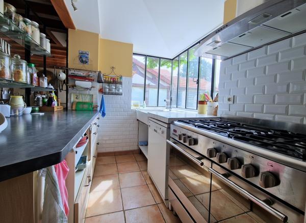 Lardy (91510) Maison - 193 m² - 9 pièces