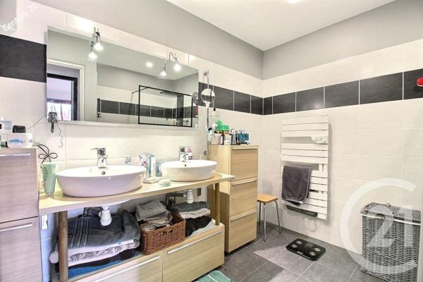 Appartement F3 à vendre  3 pièces - 100,74 m2 CHATEAU THIERRY - 02