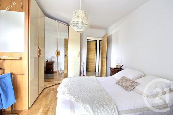 Appartement F3 à vendre  3 pièces - 100,74 m2 CHATEAU THIERRY - 02