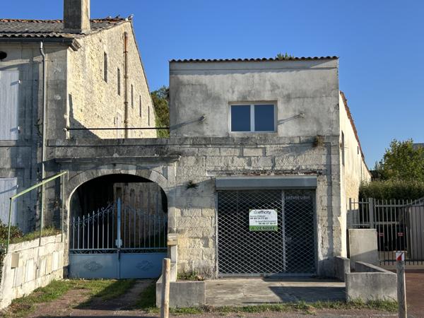 Immeuble 9 pièces - 385 m²