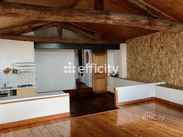 Immeuble 9 pièces - 385 m²