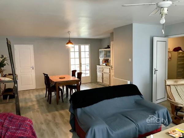 Immeuble 9 pièces - 385 m²