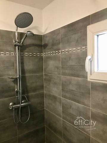 Immeuble 9 pièces - 385 m²