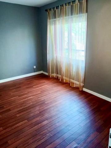 Immeuble de 5 appartements, 2 garages  et 2 greniers à Saint Nectaire