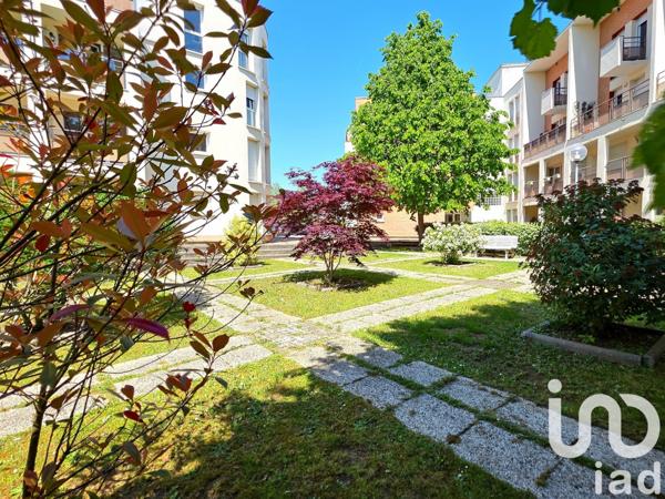 Appartement à vendre 2 pièces 48 m² Élancourt