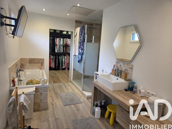 Maison à vendre 7 pièces 210 m² Oissel