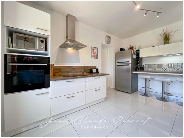 Dpt Gard (30), à vendre RODILHAN maison P6