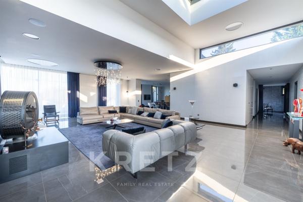Villa contemporaine d’exception – 650 m² habitables aux portes de Paris