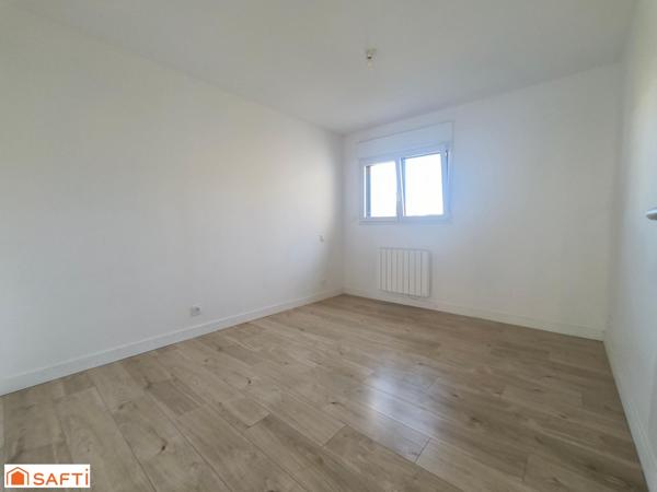 A de 2 pas des commerces