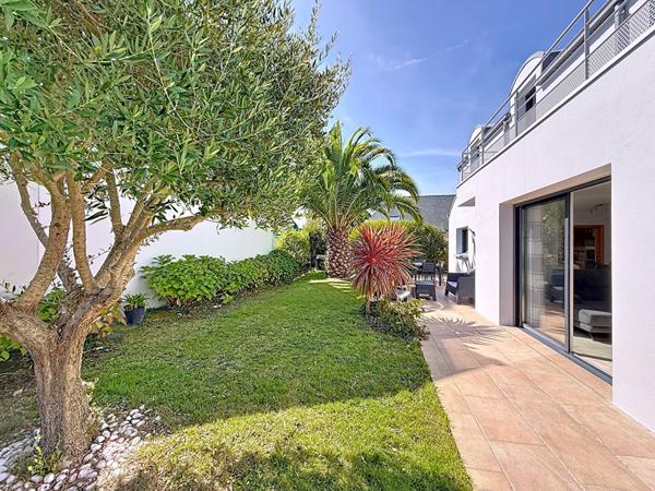 Maison contemporaine a Larmor Plage