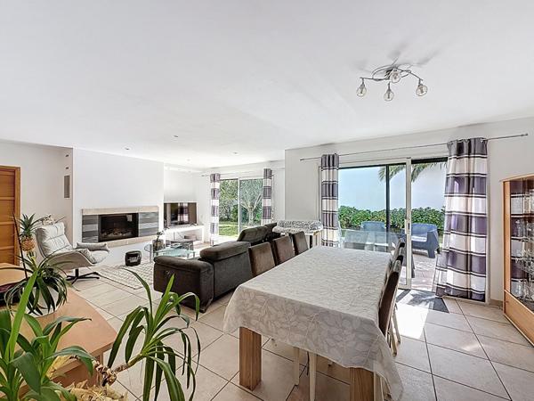 Maison contemporaine a Larmor Plage