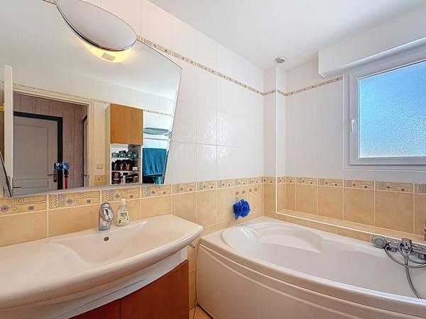 Maison contemporaine a Larmor Plage