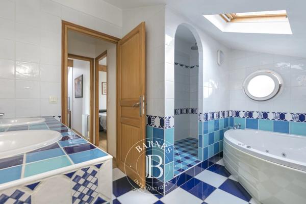Rueil-Malmaison, Maison 3 Chambres -  160 m² à vendre