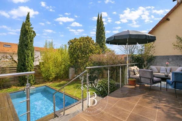 Rueil-Malmaison, Maison 3 Chambres -  160 m² à vendre