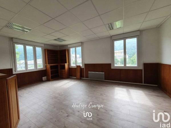 Location bureaux 400 m² Soulom