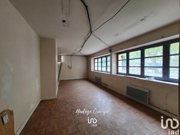 Location bureaux 400 m² Soulom