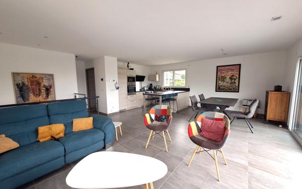 Maison à vendre    5 pièces • 125 m2 Trébeurden