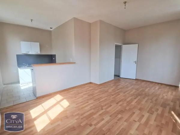 Appartement à louer 2 pièces 54.05m² Laon (02000)