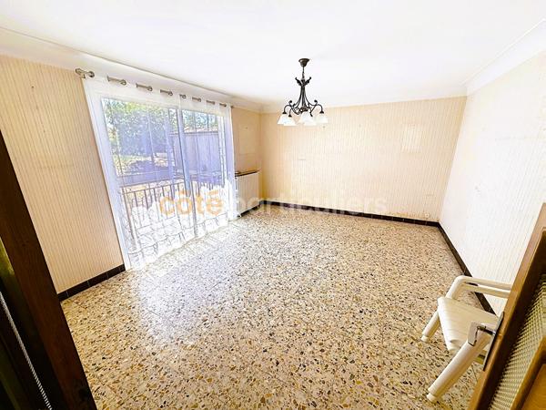 Vente
                Maison90 m² - 4 Pièces -
                    NEUVILLE DE POITOU (86170)