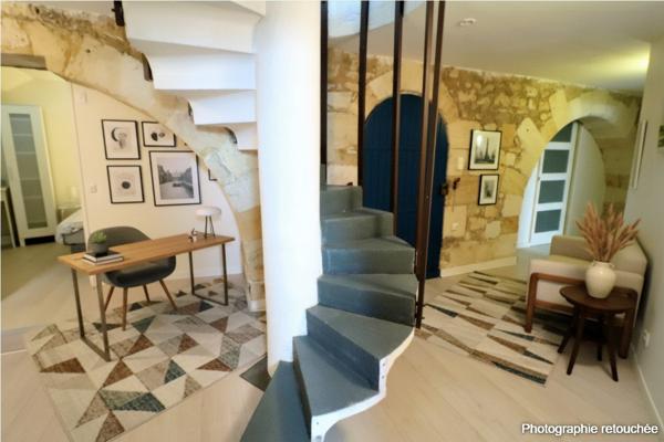 33 000 - BORDEAUX - GAMBETTA - LOCAL PROFESSIONNEL/BUREAUX à aménager – 130 m²- 5 PIECES