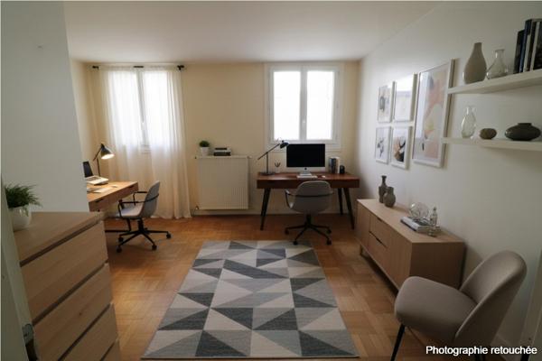 33 000 - BORDEAUX - GAMBETTA - LOCAL PROFESSIONNEL/BUREAUX à aménager – 130 m²- 5 PIECES